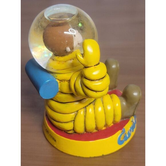 CURIOUS GEORGE ASTRONAUT SNOWGLOBE 1997 Vintage - Picture 7 of 9